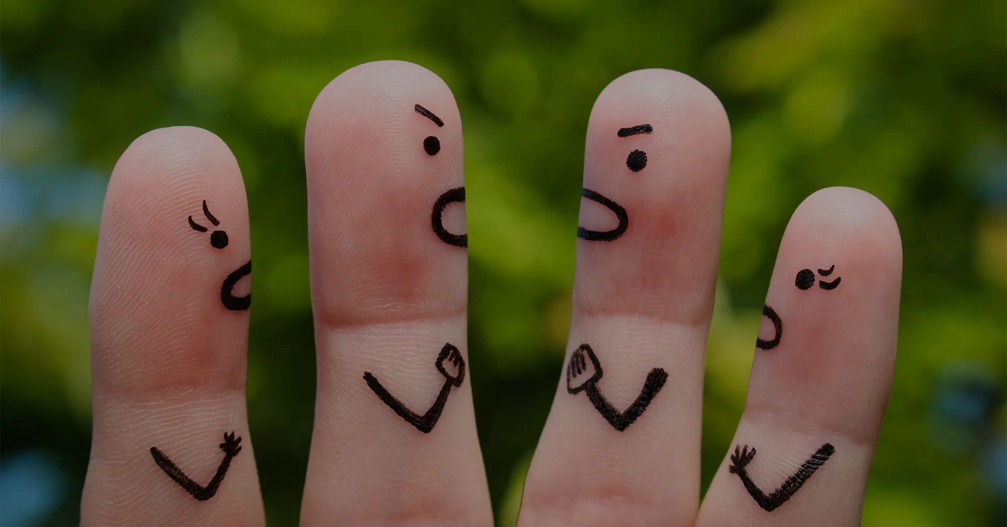 Polarisaatio näkyy työpaikoilla – Worldcom-partnereiden vinkit tasa-arvotyöhön yrityksissä